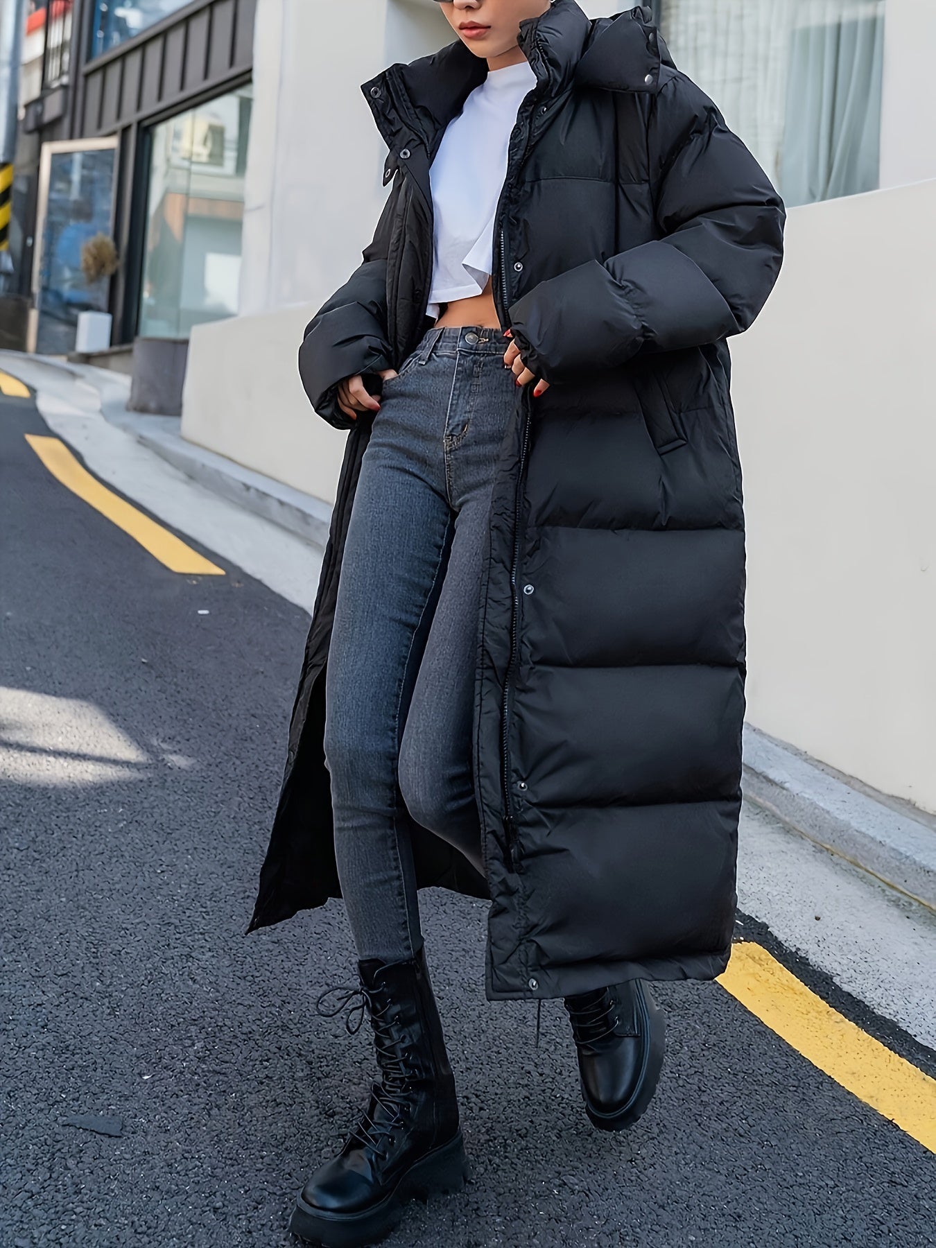 Cozy Black Puffer Jacket with Winter Insulation