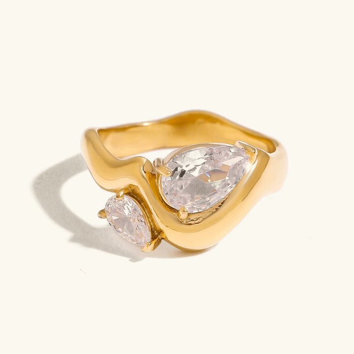 Zora Diamond Teardrop Gold Ring
