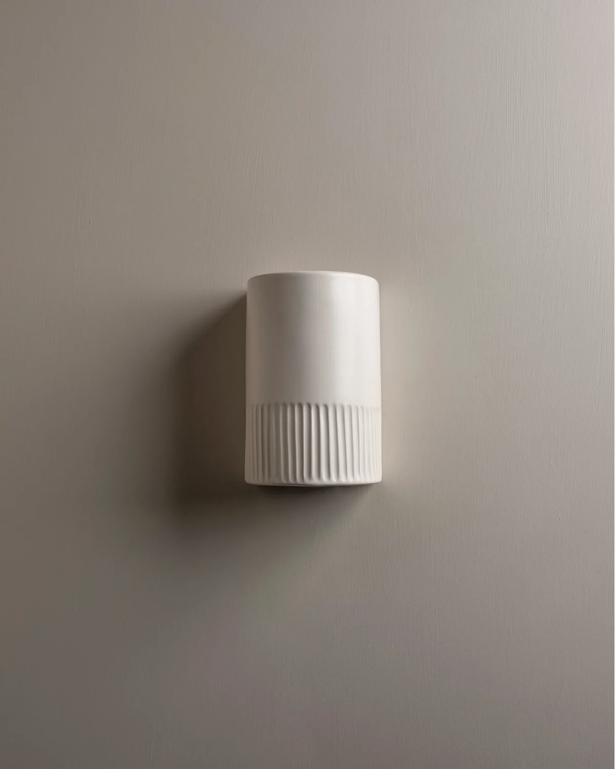 Ribbed Ceramic Wall Light