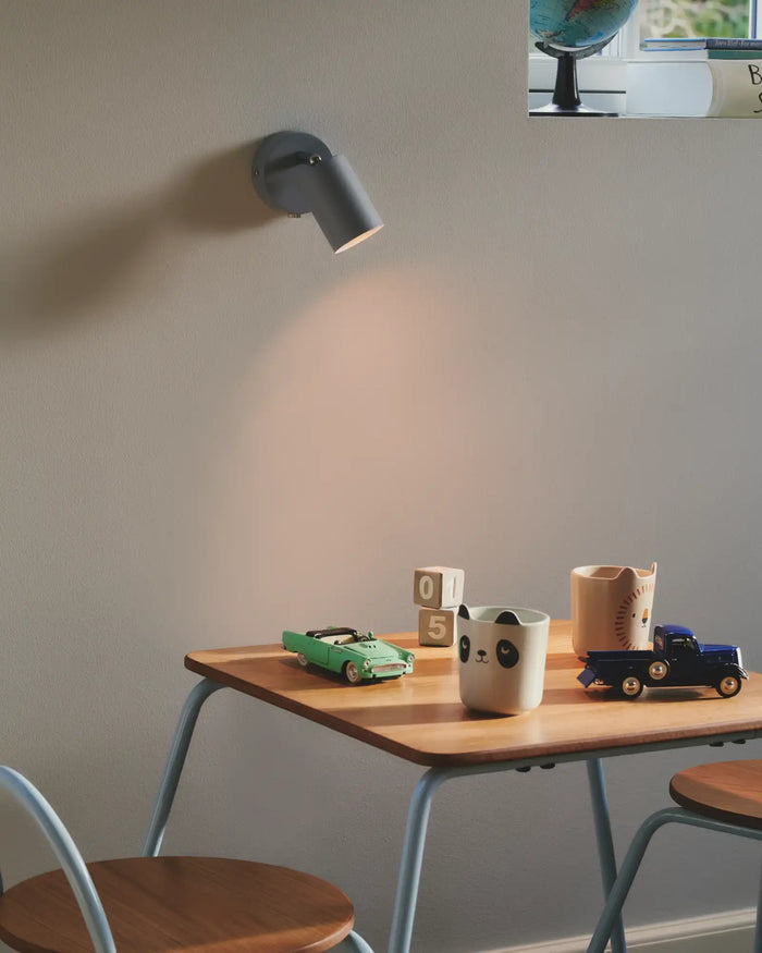Adjustable Focus Wall Light