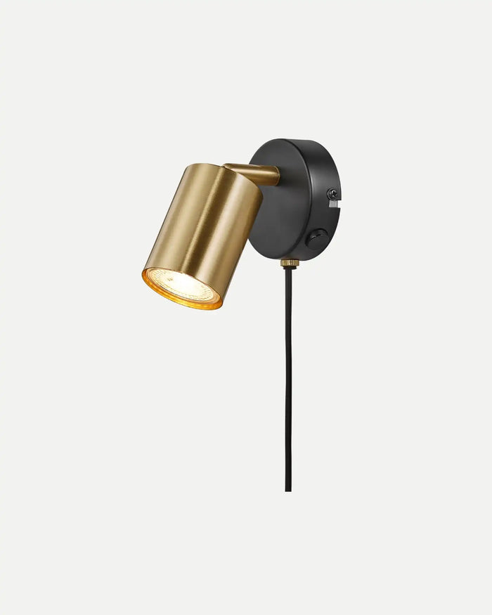 Adjustable Focus Wall Light