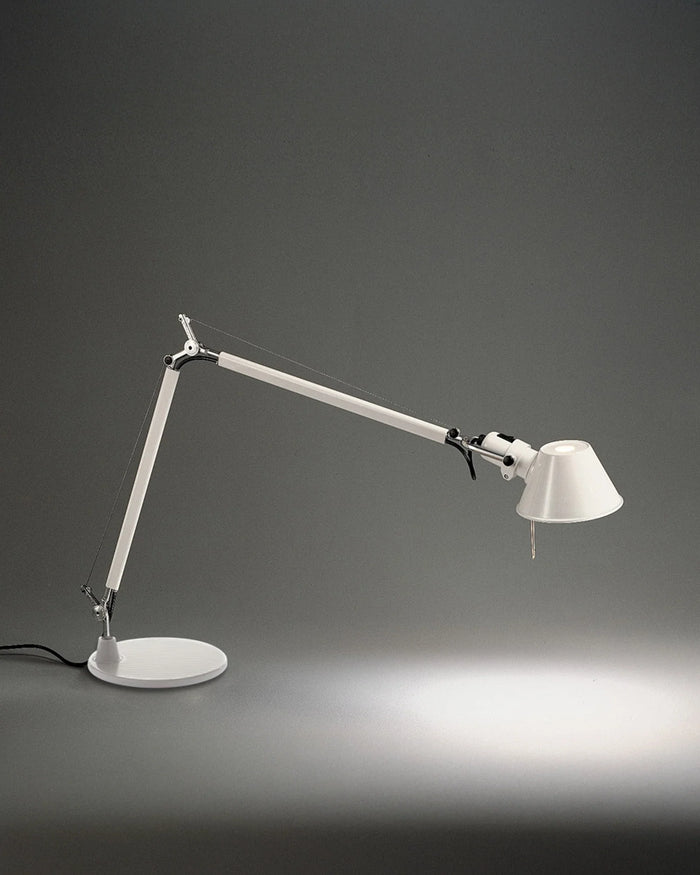 Adjustable Reading Table Lamp
