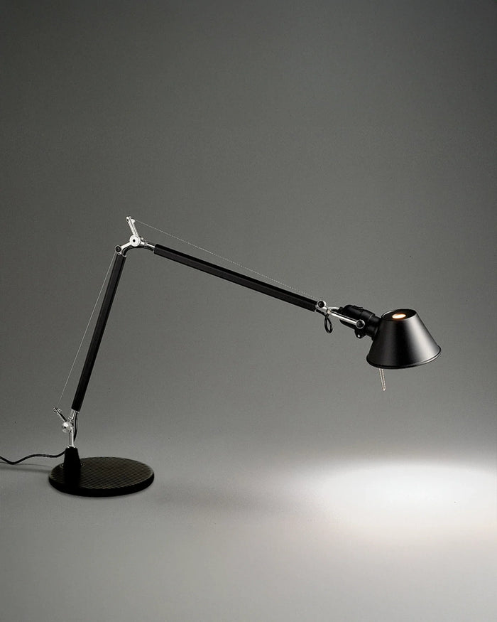 Adjustable Reading Table Lamp