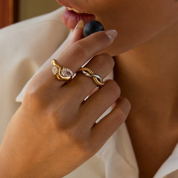 Zora Diamond Teardrop Gold Ring