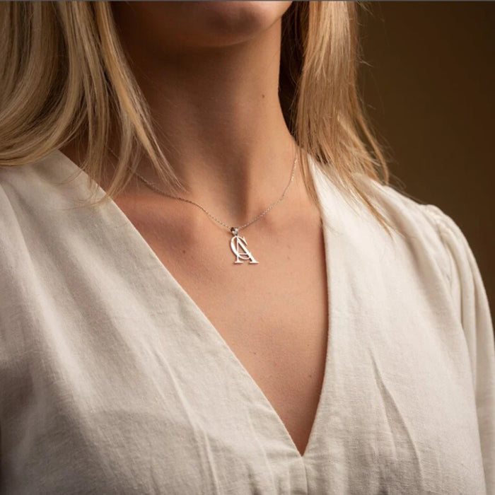 Effie Minimal Personalized Monogram Necklace