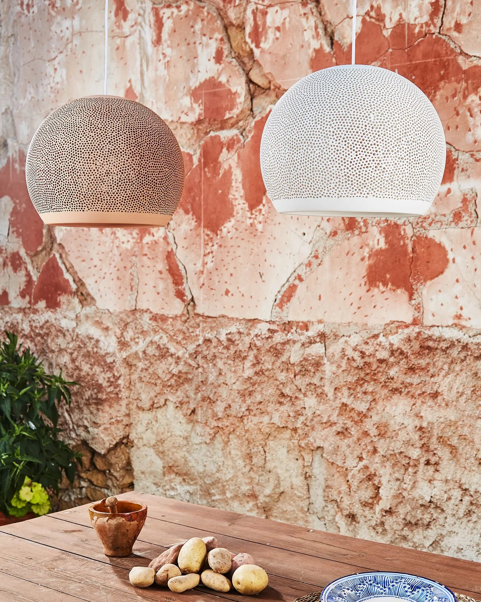 Classic Sponge Up Pendant Light