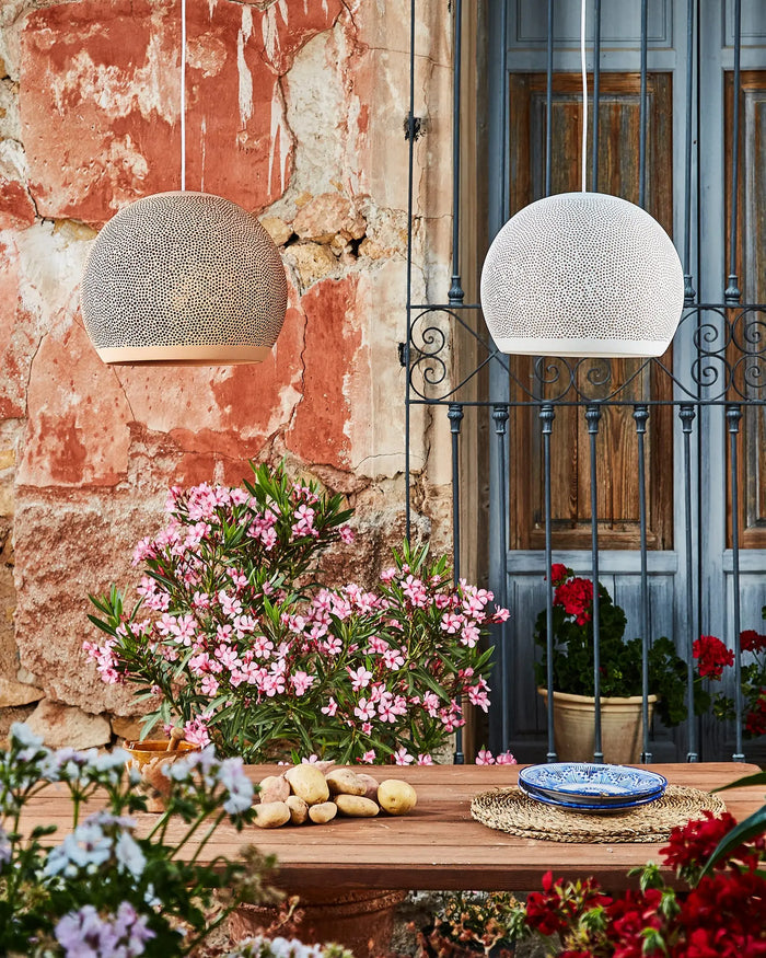 Classic Sponge Up Pendant Light