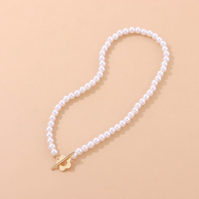 Hollie Flower Clasp Choker Necklace