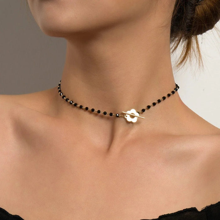 Hollie Flower Clasp Choker Necklace