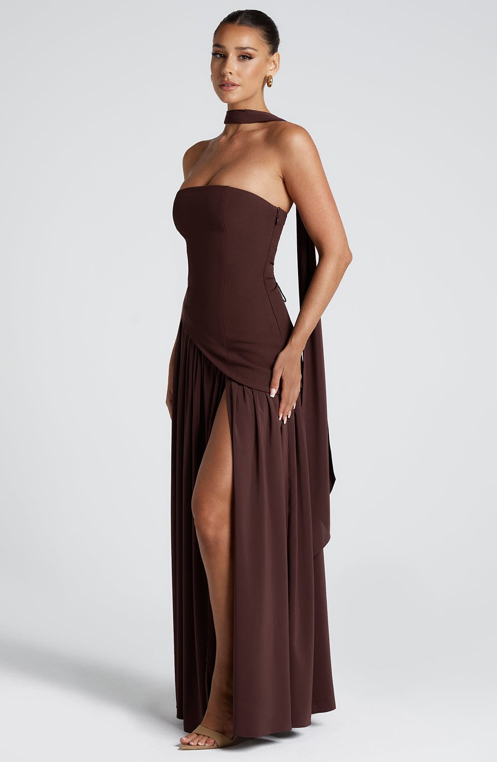 Elowen | Flowing Maxi Dress-Maxi Dresses-Urban Devyne-Urban Devyne