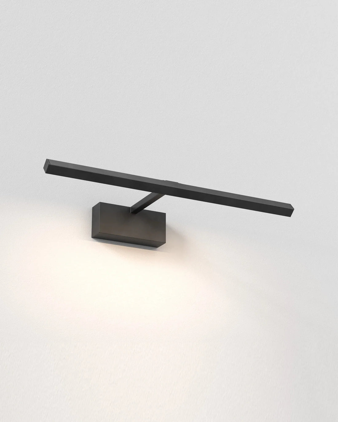 Modern Linear LED Wall Light